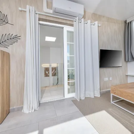 Marina Oasis - Private Pool, Air-con And Sat Tv By Lanzarote Semesterbostad