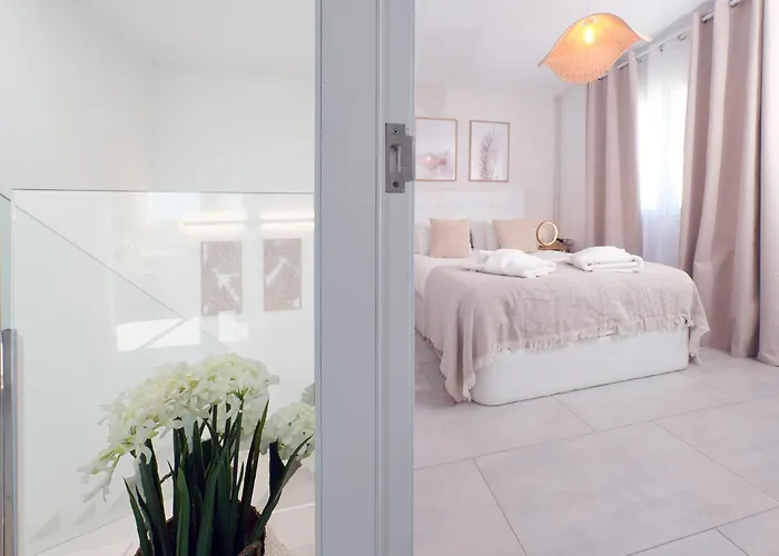 Marina Oasis - Private Pool, Air-con And Sat Tv By Lanzarote Playa Blanca (Lanzarote)