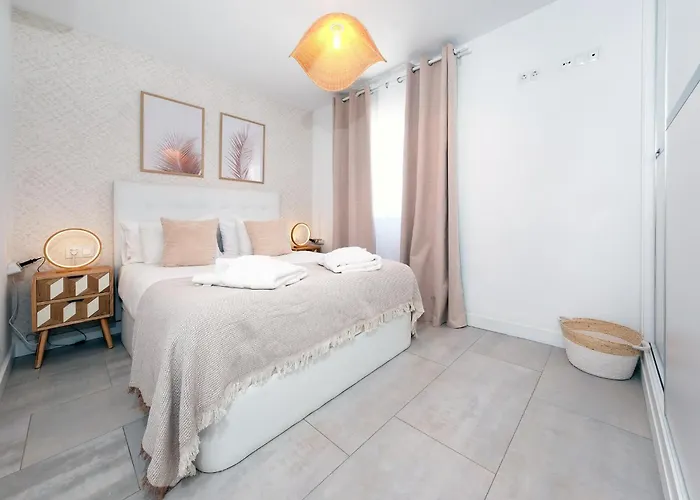 Semesterbostad Marina Oasis - Private Pool, Air-con And Sat Tv By Lanzarote