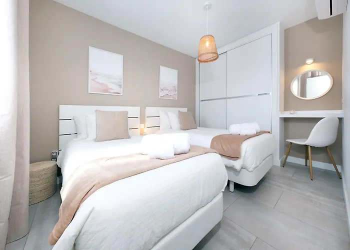 Marina Oasis - Private Pool, Air-con And Sat Tv By Lanzarote Playa Blanca (Lanzarote)