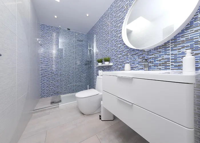 Marina Oasis - Private Pool, Air-con And Sat Tv By Lanzarote * Playa Blanca (Lanzarote)