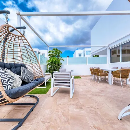 Marina Oasis - Private Pool, Air-con And Sat Tv By Lanzarote * بلايا بلانكا